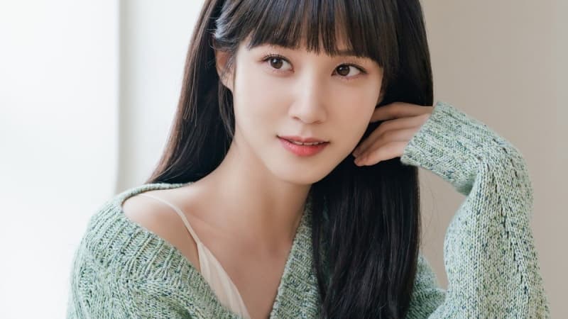 «Start Up» production team is giving a main role in a new K-drama to Park Eun Bin poster