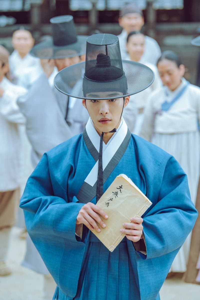 MBC Releases a Joseon Attorney Motion Poster and Teaser Trailer
