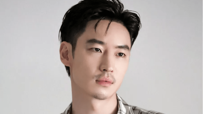 The most talked-about actor for the second week of March is Lee Je Hoon poster