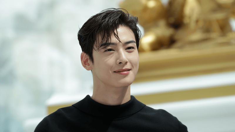 Mesmerizing Beauty of Cha Eun Woo Takes Center Stage in Paris